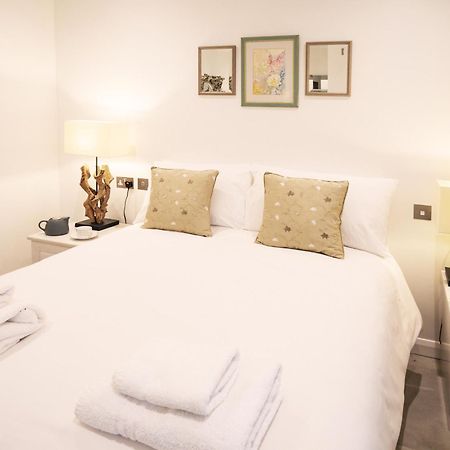 The Muse By The Suffolk Cottage Collection Framlingham Esterno foto