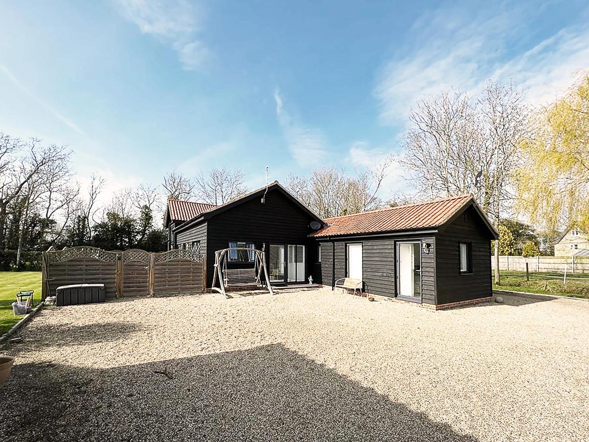 The Muse By The Suffolk Cottage Collection Framlingham Esterno foto